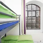 Yha Hostel *