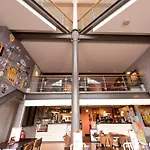 Yha Hostel *