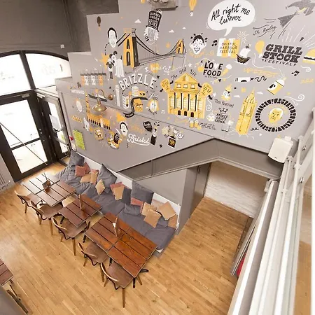 Yha Hostel
