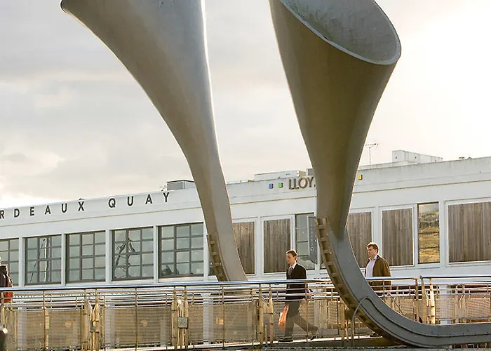 Yha * Μπρίστολ