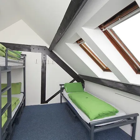 Yha * Bristol